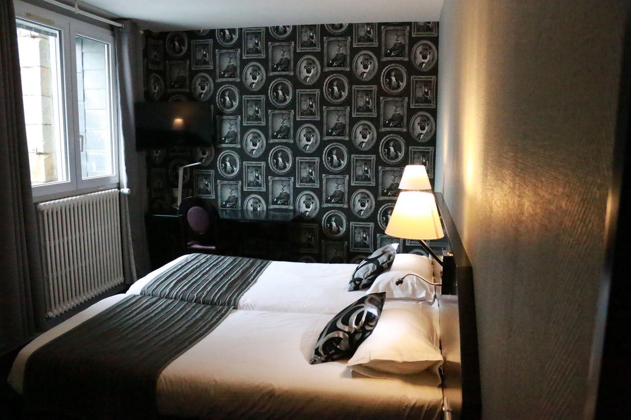 Hotel - Restaurant Eugenie ポントルソン エクステリア 写真
